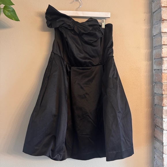 KATE‎ YOUNG x Target Mini Bow Dress - Picture 2 of 8